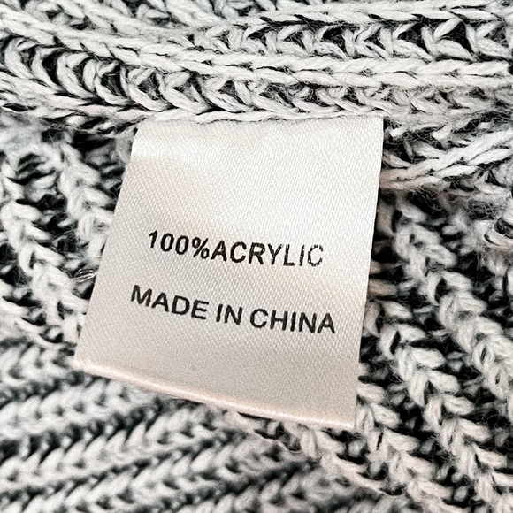 LF Zipper Sweater - Picture 6 of 10